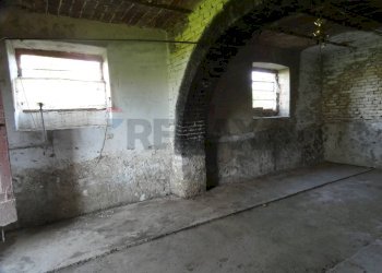 Parcheggio - Villa via emilia
 
177, Casteggio - foto 25