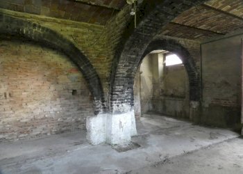 Stanza vuota - Villa via emilia
 
177, Casteggio - foto 29