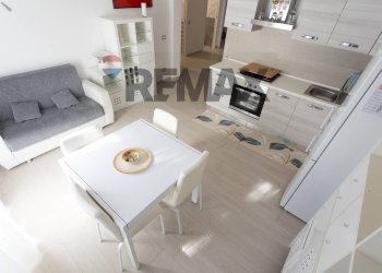 Sala da pranzo - Trilocale Via Giuseppe Cesare Abba
 
16, Parma - foto 15