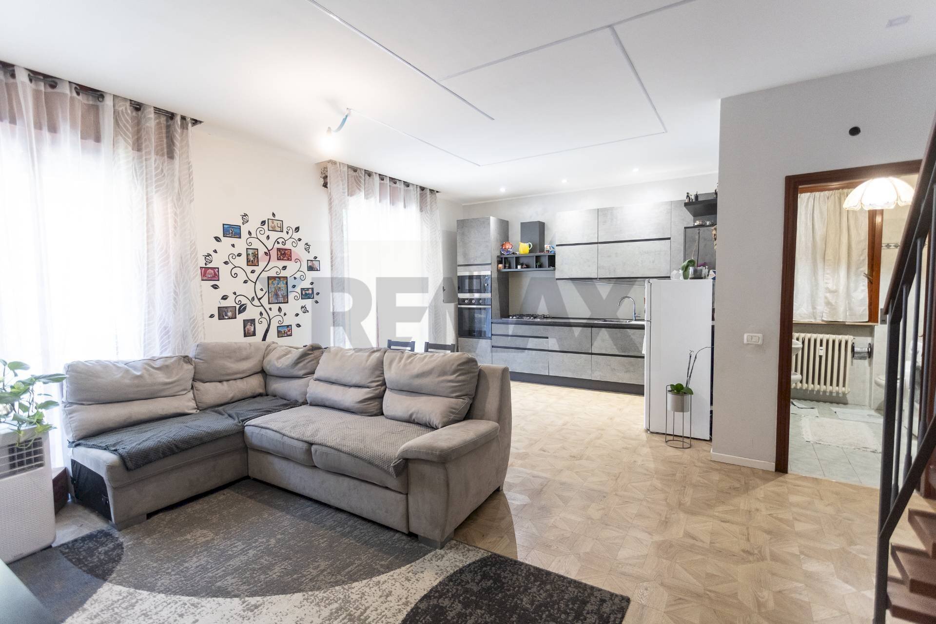 Soggiorno - Quadrilocale Via Faraboli
 
1, Salsomaggiore Terme - foto 2