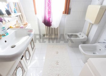 Bagno - Quadrilocale Via Faraboli
 
1, Salsomaggiore Terme - foto 21