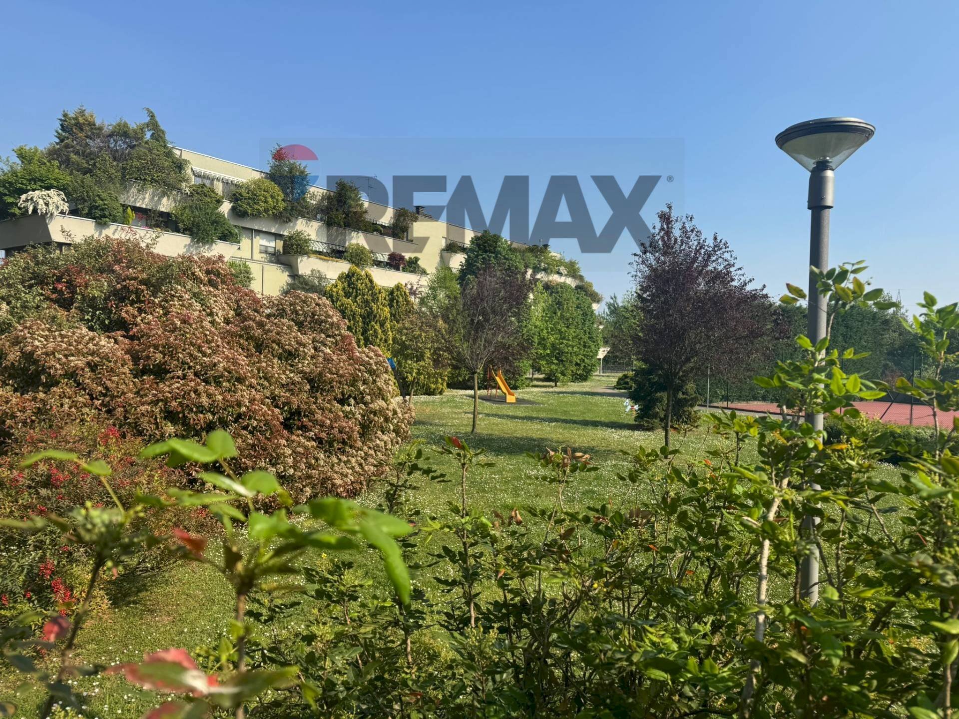 Giardino - Four-room apartment Via Papa Giovanni XXIII
 
21, Nerviano - photo 3