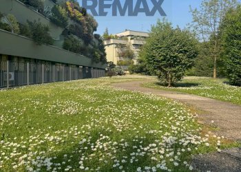 Giardino - Quadrilocale Via Papa Giovanni XXIII
 
21, Nerviano - foto 9