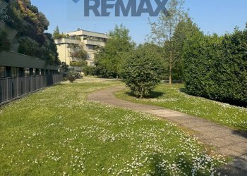 Giardino - Quadrilocale Via Papa Giovanni XXIII
 
21, Nerviano - foto 10