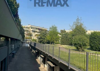 Edificio all\'aperto - Quadrilocale Via Papa Giovanni XXIII
 
21, Nerviano - foto 11