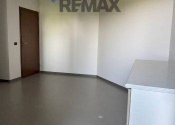 Stanza vuota - Quadrilocale Via Papa Giovanni XXIII
 
21, Nerviano - foto 18