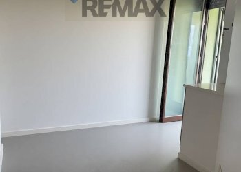 Stanza vuota - Quadrilocale Via Papa Giovanni XXIII
 
21, Nerviano - foto 19