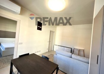 Sala da pranzo - Bilocale Via Cino Da Pistoia
 
15, Milano - foto 3