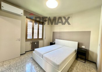 Camera / camera da letto - Bilocale Via Cino Da Pistoia
 
15, Milano - foto 12