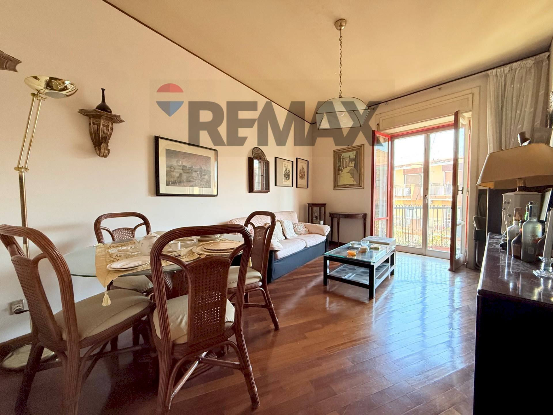 Sala da pranzo - Quadrilocale Via Omodeo
 
20, Napoli - foto 1