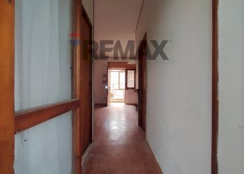 Hall / corridoio - Casa semi indipendente Strada Provinciale Roccamonfina - Teano
 
57, Roccamonfina - foto 17