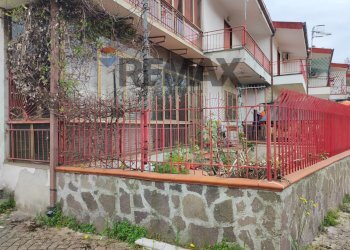 Casa all\'aperto - Casa semi indipendente Strada Provinciale Roccamonfina - Teano
 
57, Roccamonfina - foto 27