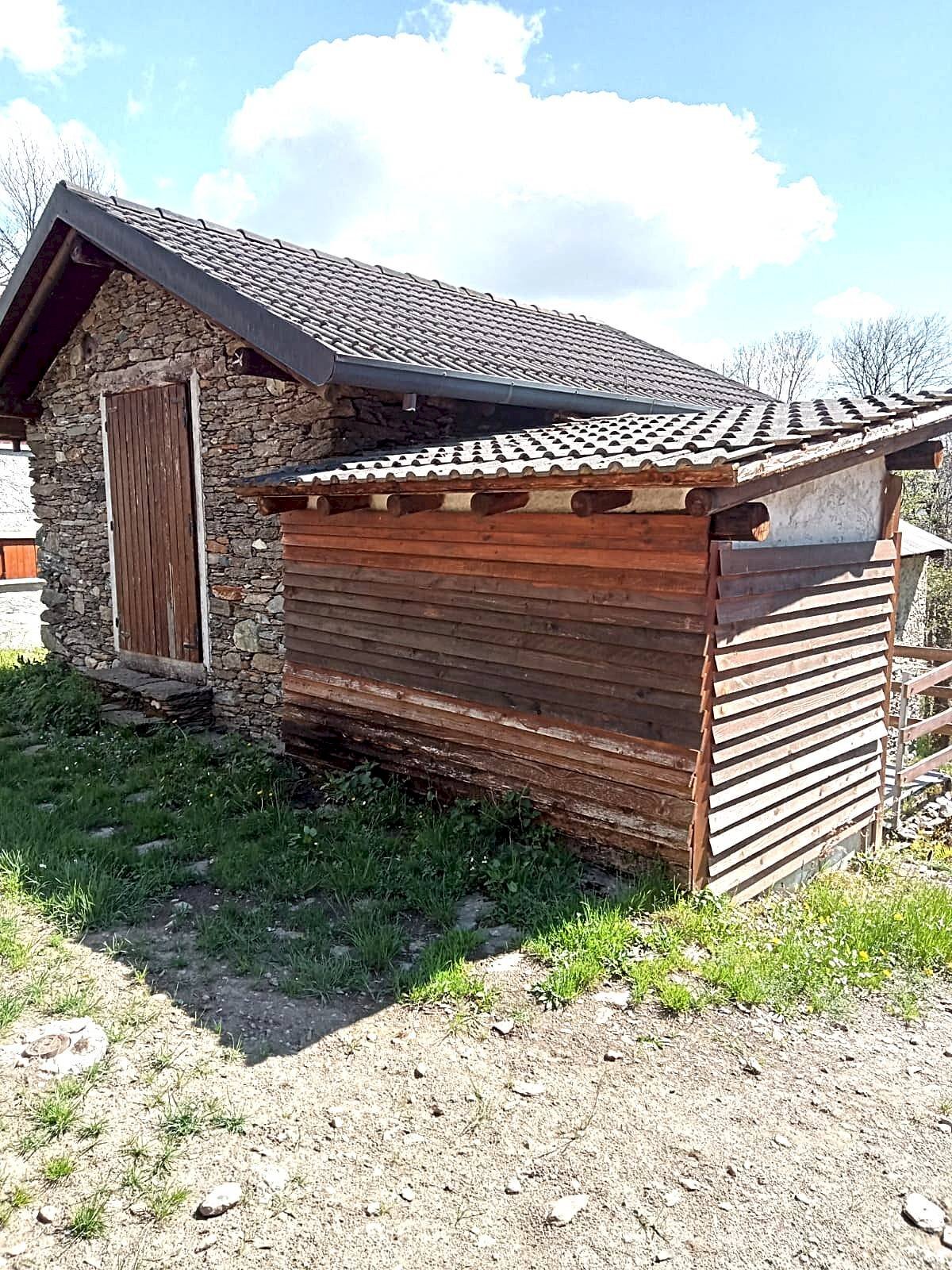 Foto 2 - Rustico Località Loco Peinano
 
snc, Sueglio - foto 2