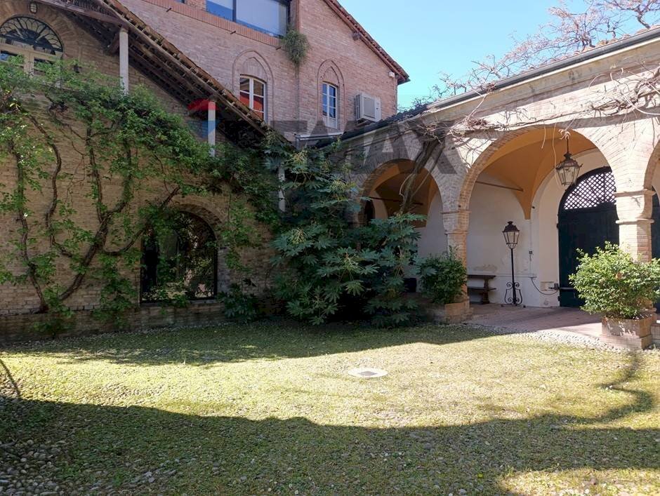 Casa all\'aperto - Attico Piazza Garibaldi
 
3, Fontanellato - foto 1