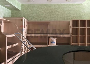 Dispensa di stoccaggio - Commercial Premises Roccaraso - photo 2