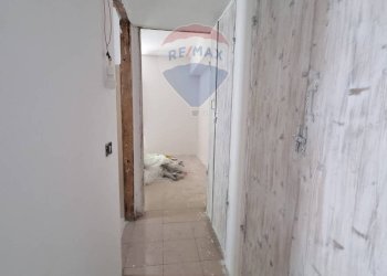 Hall / corridoio - Trilocale Campo di Giove - foto 5