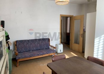 Sala da pranzo - Semi-detached house Piazza Monte Grappa
 
8, Seren del Grappa - photo 2