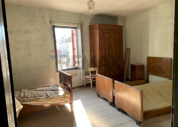 Camera / camera da letto - Semi-detached house Piazza Monte Grappa
 
8, Seren del Grappa - photo 12