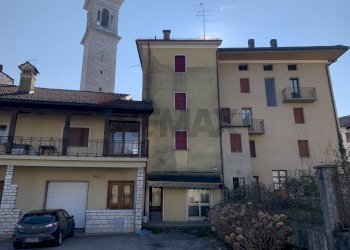 Edificio all\'aperto - Semi-detached house Piazza Monte Grappa
 
8, Seren del Grappa - photo 13