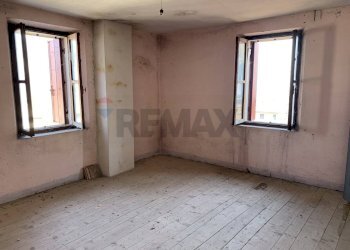 Stanza vuota - Semi-detached house Piazza Monte Grappa
 
8, Seren del Grappa - photo 17