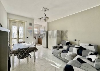 Sala da pranzo - Trilocale via Foglizzo
 
31, Chivasso - foto 3