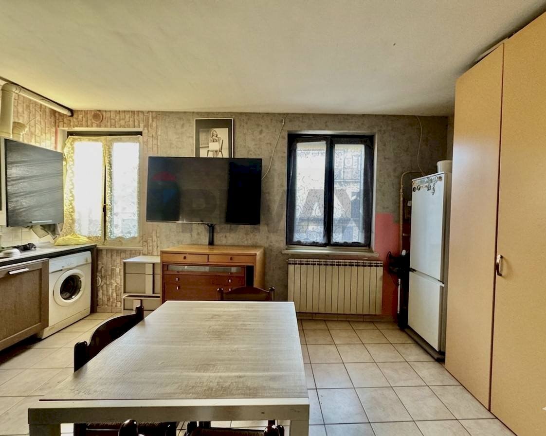 Sala da pranzo - Monolocale via del castello
 
3, Chivasso - foto 1