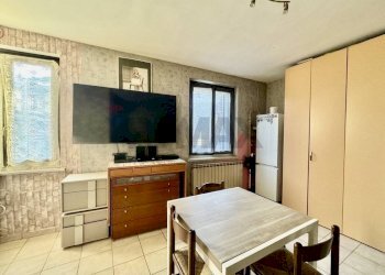 Sala da pranzo - Monolocale via del castello
 
3, Chivasso - foto 2