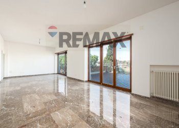 Stanza vuota - Attic Via Bernardo Blumenstihl
 
40, Roma - photo 5