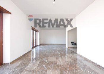 Stanza vuota - Attic Via Bernardo Blumenstihl
 
40, Roma - photo 6