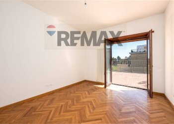 Stanza vuota - Attic Via Bernardo Blumenstihl
 
40, Roma - photo 15