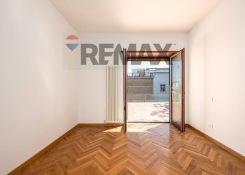 Stanza vuota - Attic Via Bernardo Blumenstihl
 
40, Roma - photo 16