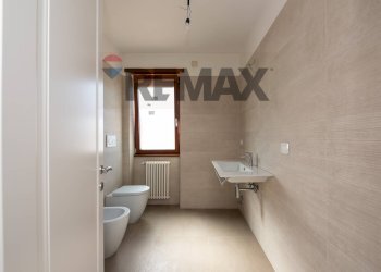 Bagno - Attic Via Bernardo Blumenstihl
 
40, Roma - photo 18