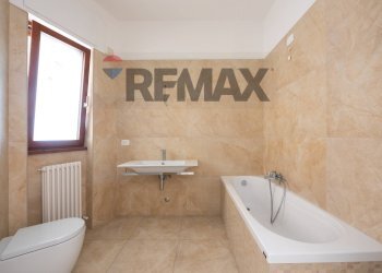 Bagno - Attic Via Bernardo Blumenstihl
 
40, Roma - photo 19