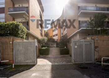 Edificio all\'aperto - Attic Via Bernardo Blumenstihl
 
40, Roma - photo 25