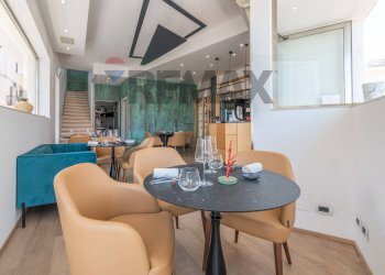 Sala da pranzo - Attività Commerciale via Del Mare
 
13, Ragusa - foto 3