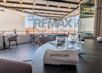 Terrazza - Attività Commerciale via Del Mare
 
13, Ragusa - foto 13