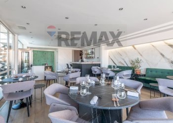 Sala da pranzo - Attività Commerciale via Del Mare
 
13, Ragusa - foto 16