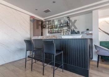 Sala da pranzo - Attività Commerciale via Del Mare
 
13, Ragusa - foto 17