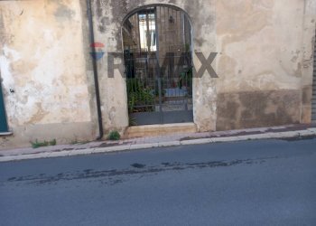 Edificio all\'aperto - Quadrilocale CORSO NINO BARONE
 
65, Modica - foto 2