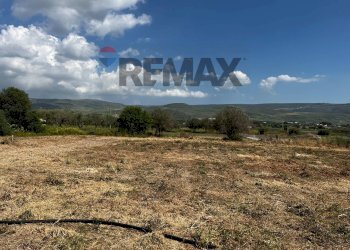 Vista delle montagne - Villa sp7
 
snc, Chiaramonte Gulfi - foto 16