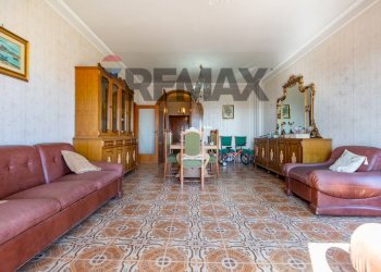 Sala da pranzo - Quadrilocale via F.Sciucchi
 
41, Chieti - foto 2