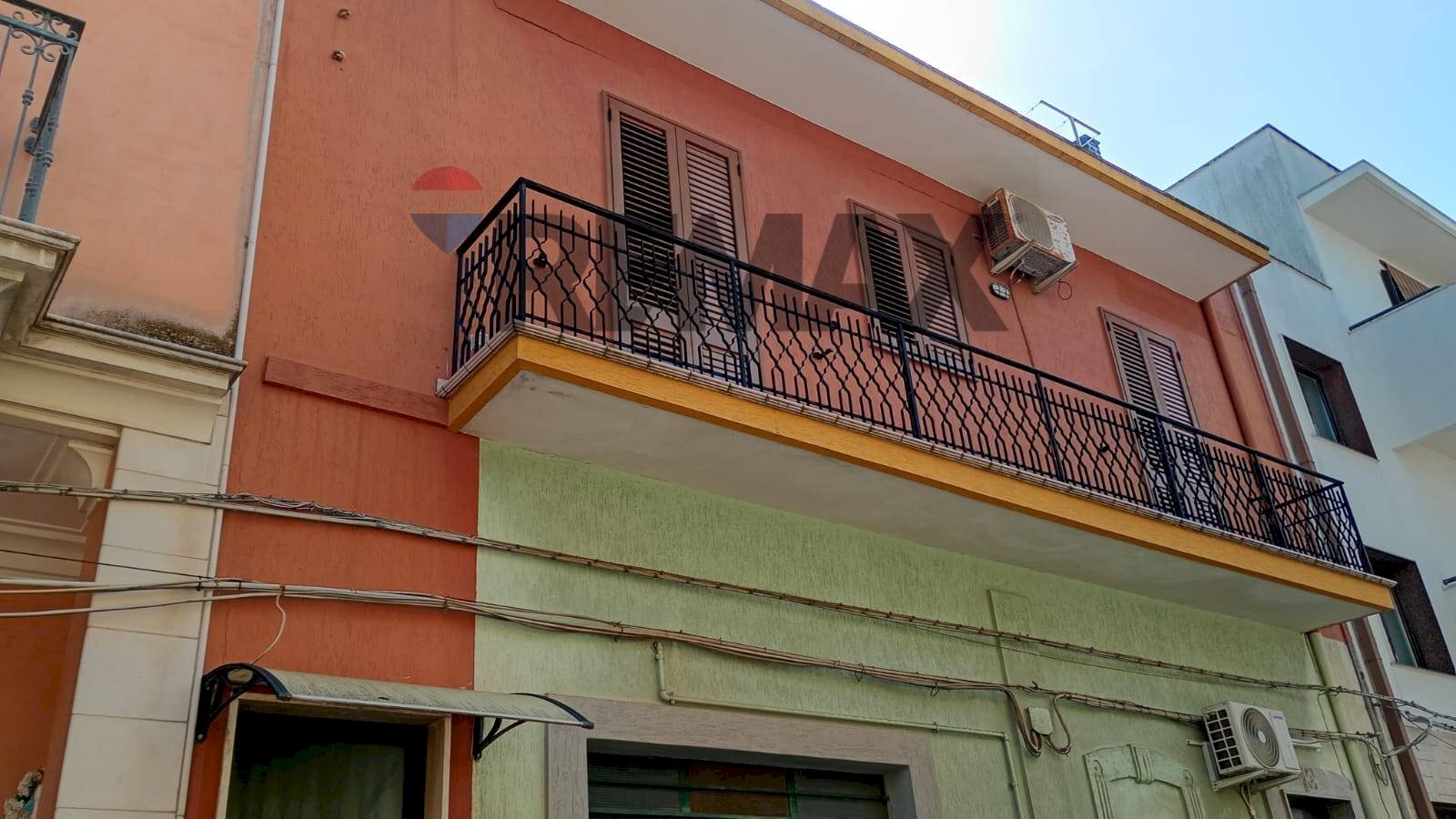 Edificio all\'aperto - Casa indipendente Via Riccardo Zandonai
 
4, San Vito dei Normanni - foto 1