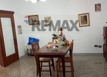 Sala da pranzo - Casa indipendente Via Riccardo Zandonai
 
4, San Vito dei Normanni - foto 8