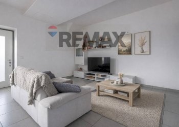 Soggiorno - Bilocale via Matteotti
 
1, Mornago - foto 4