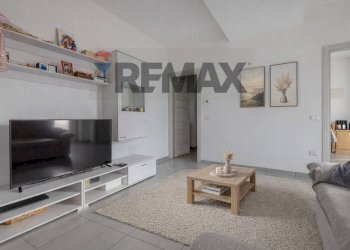 Soggiorno - Bilocale via Matteotti
 
1, Mornago - foto 5