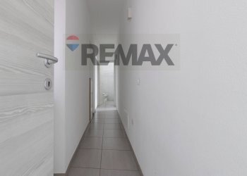 Hall / corridoio - Bilocale via Matteotti
 
1, Mornago - foto 16