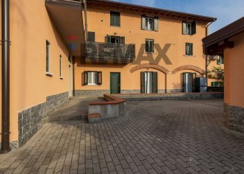 Edificio all\'aperto - Bilocale via Matteotti
 
1, Mornago - foto 19
