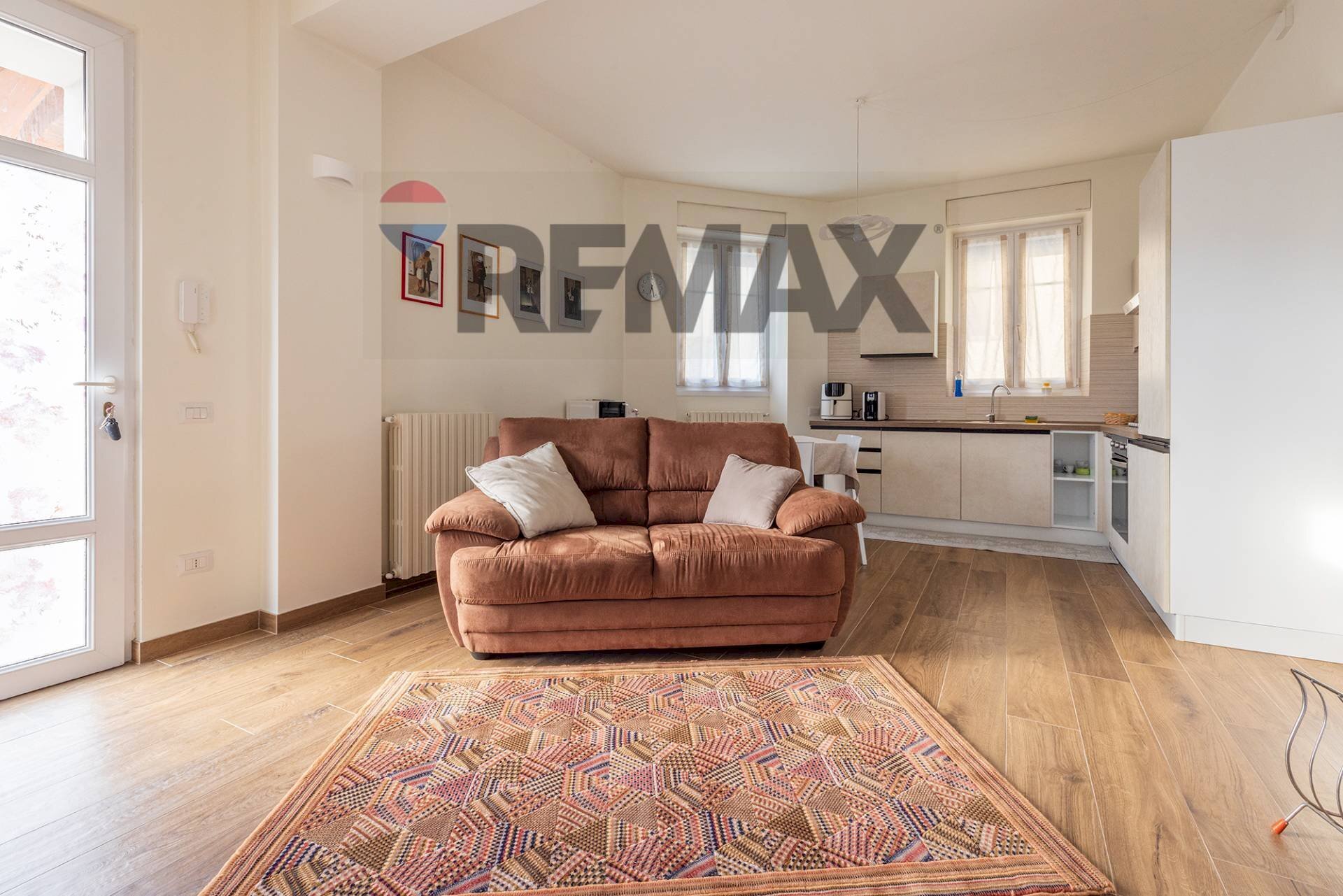 Soggiorno - Trilocale via Matteotti
 
1, Mornago - foto 2