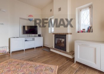 Soggiorno - Trilocale via Matteotti
 
1, Mornago - foto 6