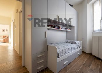 Camera / camera da letto - Trilocale via Matteotti
 
1, Mornago - foto 16